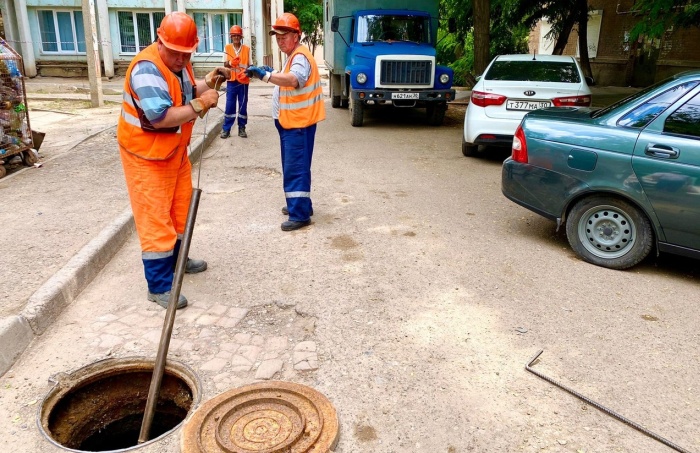 За минувшую неделю более 20 отключений холодной воды в Астрахани  коснулись 472 жилых и 10 соцобъектов