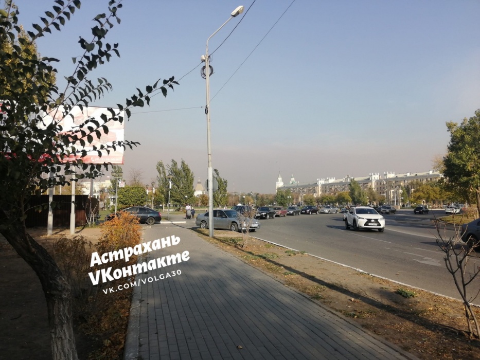 Известна причина смога и смрада в Астрахани