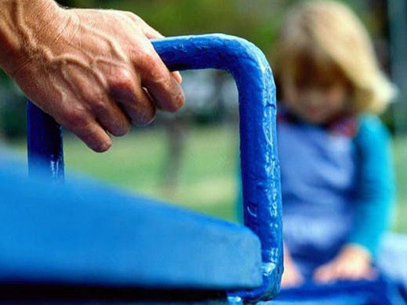 Под Астраханью пенсионер надругался над 8-летней девочкой