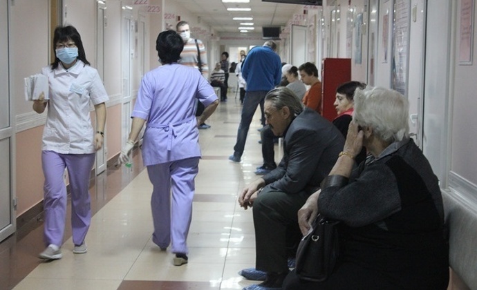 Куда астраханцам обратиться за медицинской помощью в новогодние праздники