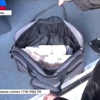 Политобозреватель Илья Шумов: «Взял ли Столяров деньги?»