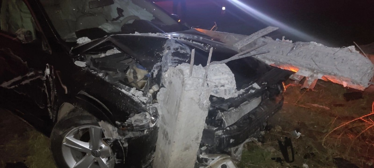 Пьяный 19-летний астраханец поехал в магазин, но доехал только до первого столба