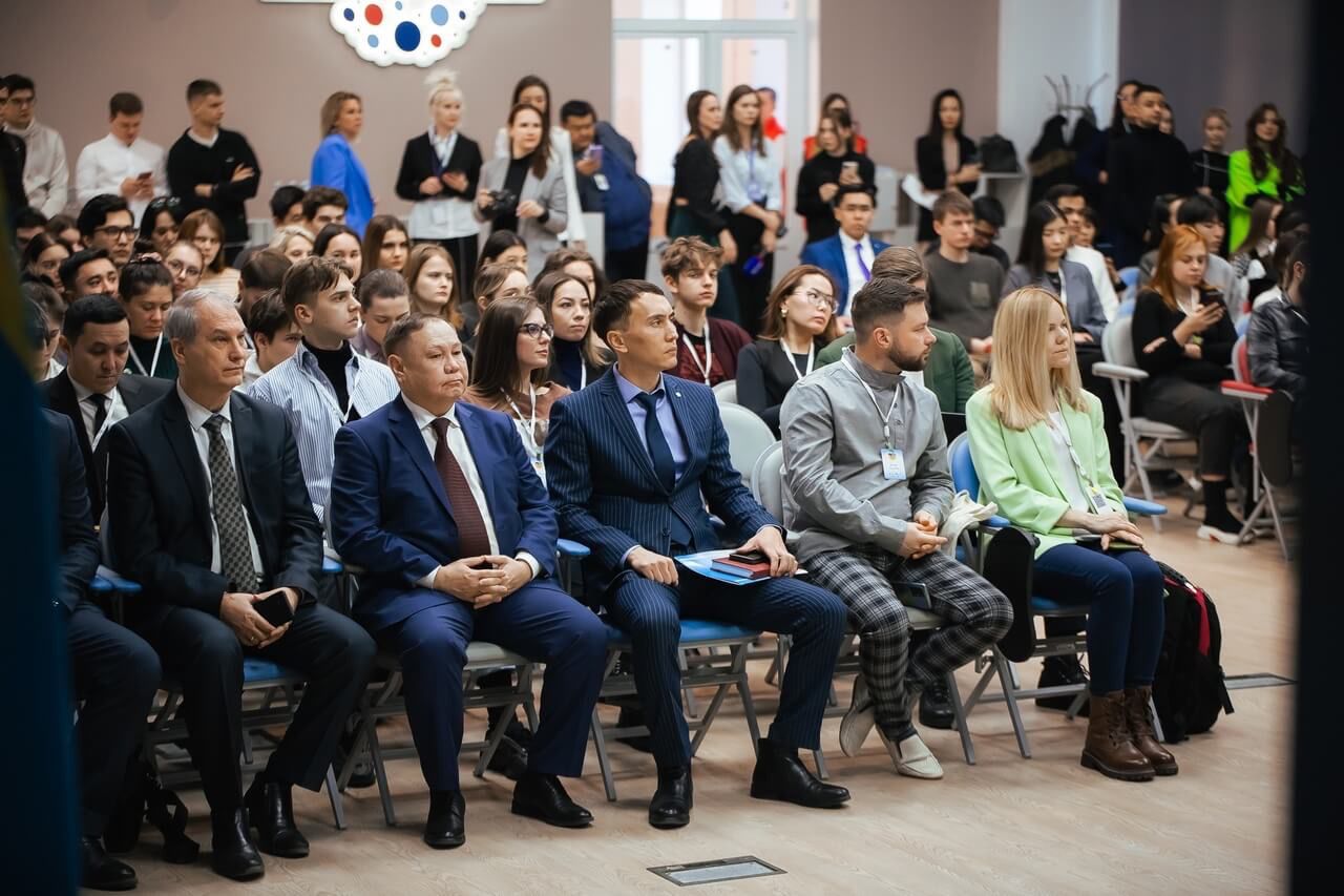 В АГУ открылся Российско-Казахстанский молодёжный форум