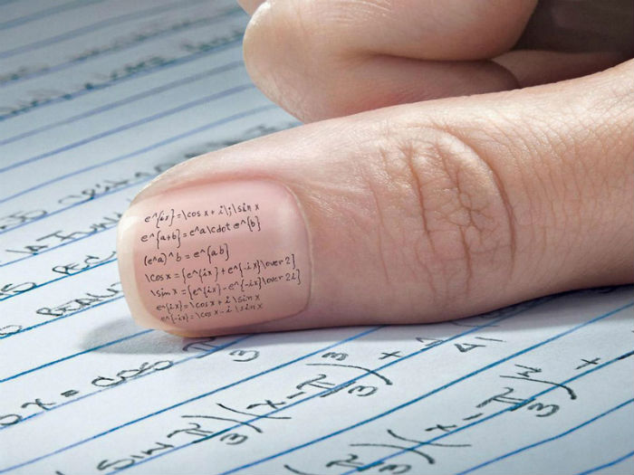 Двое астраханцев списывали во время ЕГЭ по русскому языку, их работы аннулируются