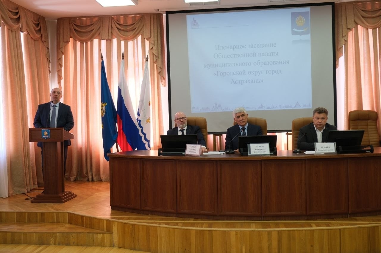 Конец эпохи астраханских тополей