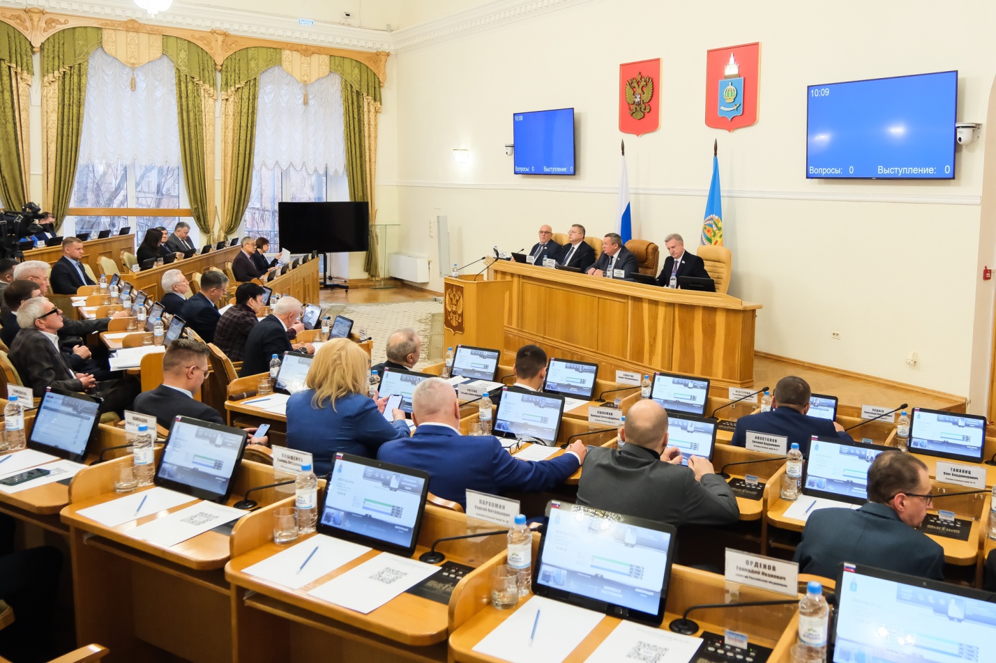 Бюджет Астраханской области ко второму чтению вырос на миллиард 