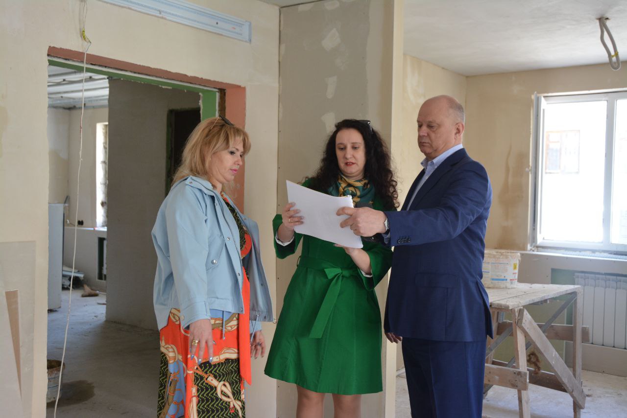 В Астрахани художники вручную распишут стены новой библиотеки