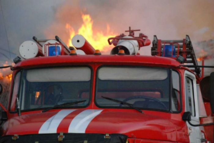 В Астраханской области загорелся сухогруз