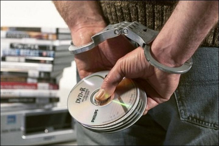 Астраханцы нанесли крупный ущерб российской кинокомпании