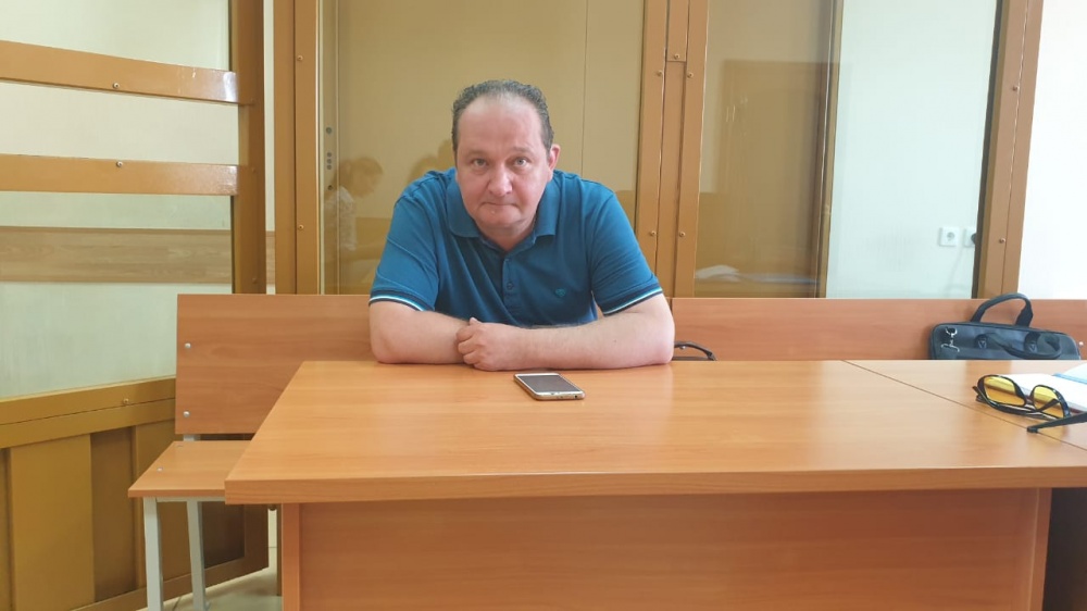 Астраханскому политтехнологу дали полгода колонии за оскорбление педофила на Фейсбуке