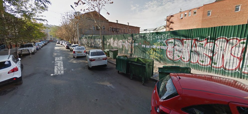 В Театральном переулке теперь хотят парковку?