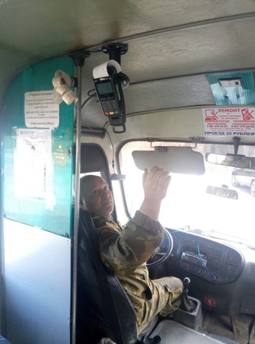 Оплатить проезд картой в Астрахани теперь можно и в маршрутках с номером 4