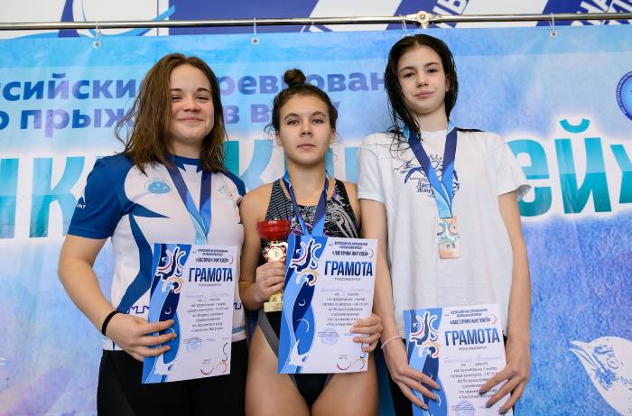 Астраханка завоевала серебро на Всероссийских соревнованиях по прыжкам в воду 