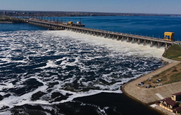В Астраханской области на три дня увеличат сбросы  воды для прохода зерновозов