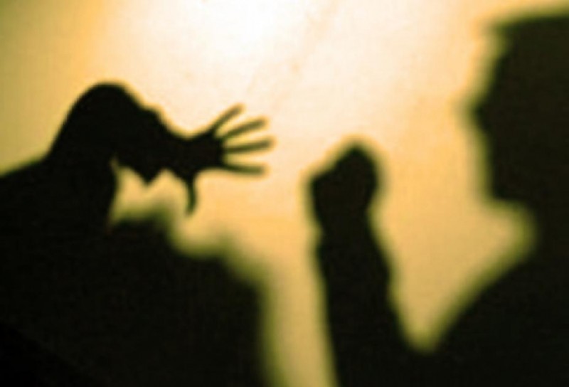 Астраханец избил мать на поминках отца