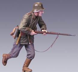 Астраханец угрожал прохожим автоматом времен второй мировой войны