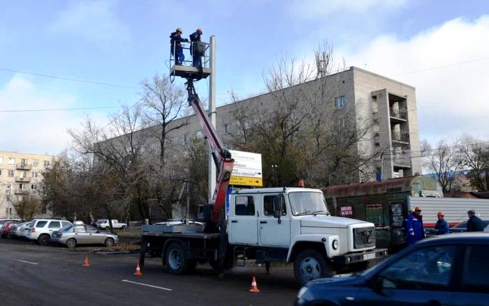 В Астрахани обустроили уличное освещение на четырех улицах