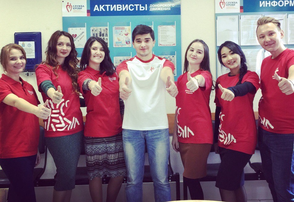 В школах Астрахани появились волонтеры-медики