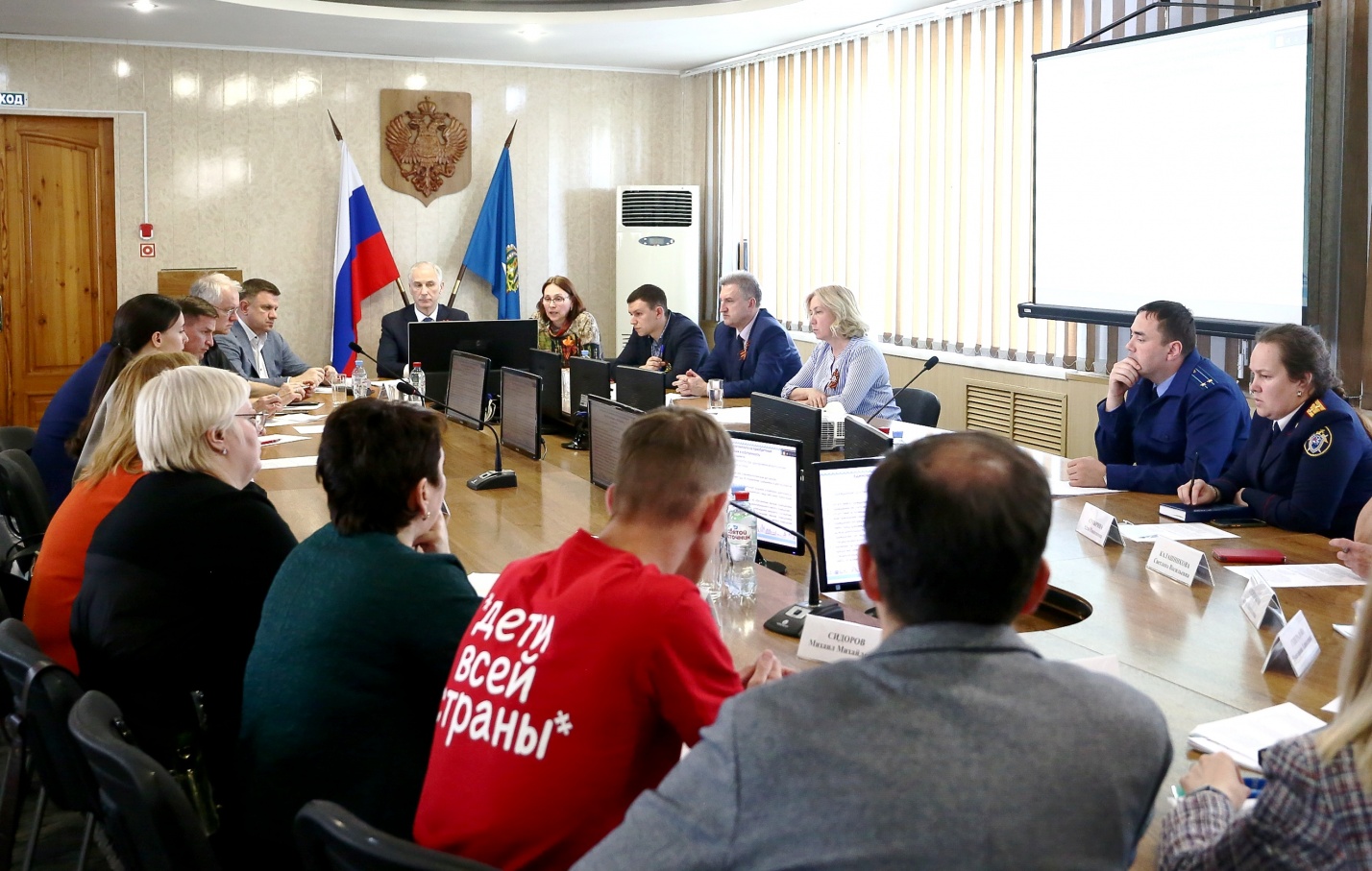 С лета астраханские дети-сироты начнут пользоваться новыми мерами поддержки по жилью