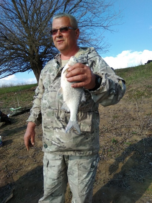 Астраханец поймал воблу рекордных размеров