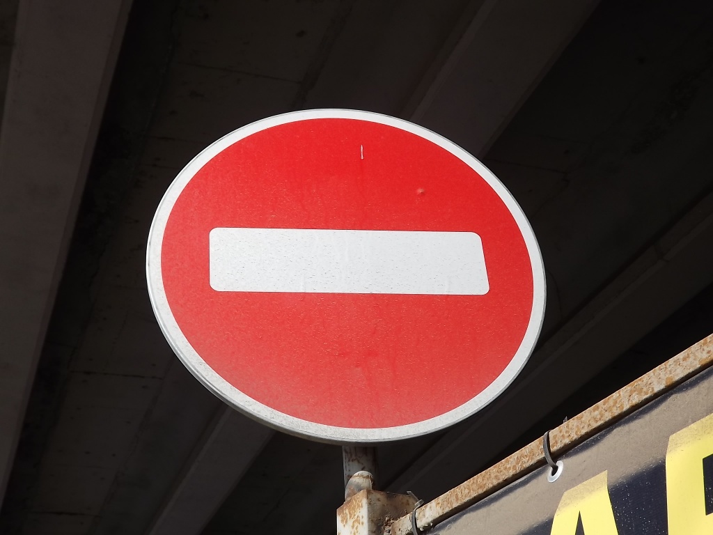 В центре Астрахани до конца недели ограничат движение