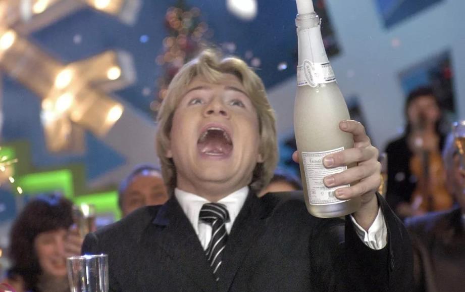 Исследование: Астраханцы не пьют шампанское на Новый год