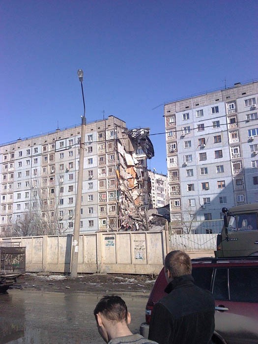 На месте взорванного дома в Астрахани построят часовню, а не коммерческий объект – мэр М. Столяров