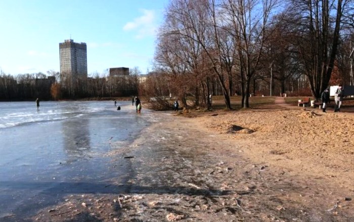 Климатолог Кокорин: России стоит привыкать к зиме без снега