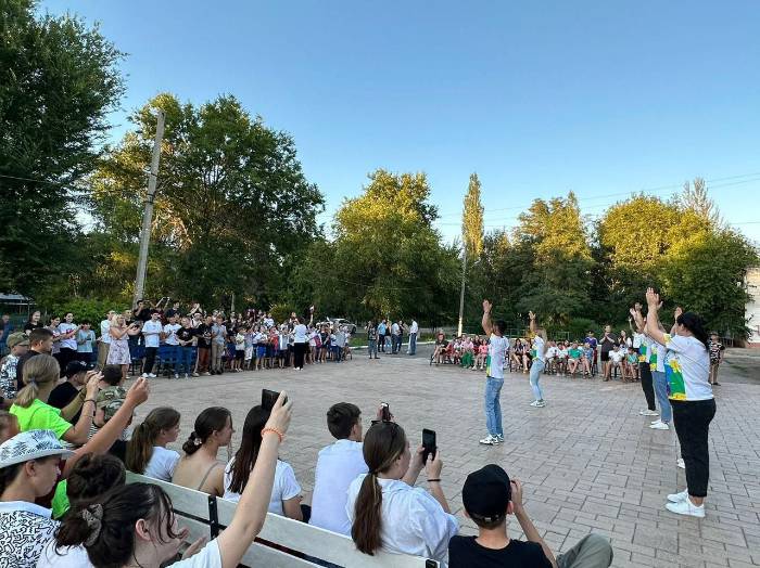 В астраханской «Берёзке» открылась третья смена для детей из ЛНР