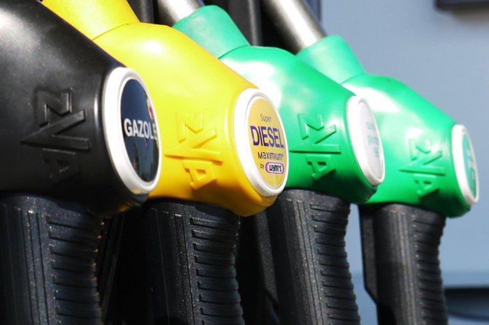 Цены на бензин в Астрахани продолжают безудержно расти