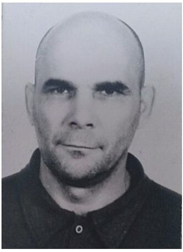 Астраханская полиция разыскивает мужчину, ограбившего центр микрофинансирования