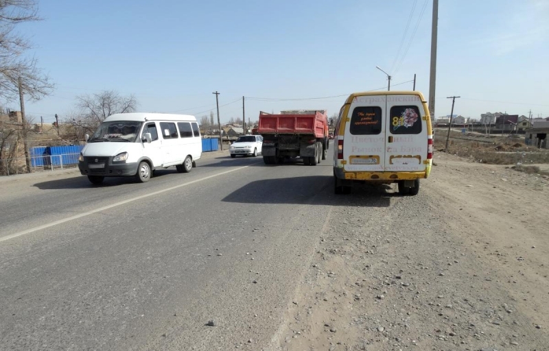 В Астрахани маршрутка сбила 11-летнюю девочку на «зебре»