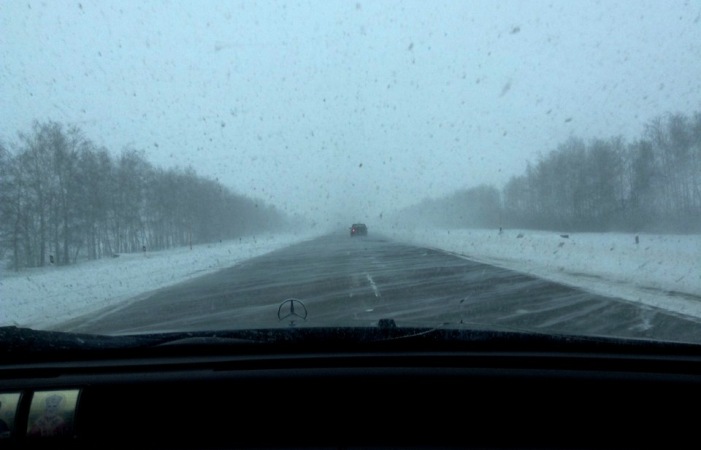 В Астраханской области из-за тумана и возможных снежных заносов установили  желтый уровень опасности 