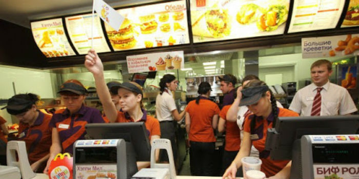 Почему выпускники не могут найти в Астрахани работу