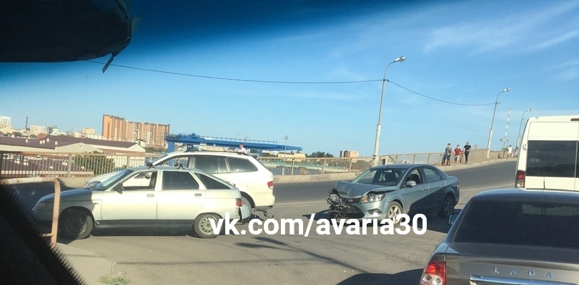 Вечером в пятницу астраханцы не могли попасть домой