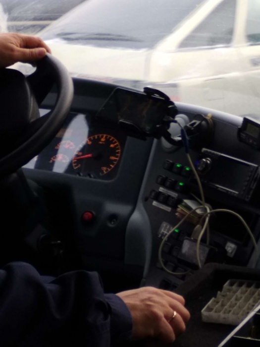 В Астрахани водитель устроил в маршрутке мини-кинотеатр (ВИДЕО)