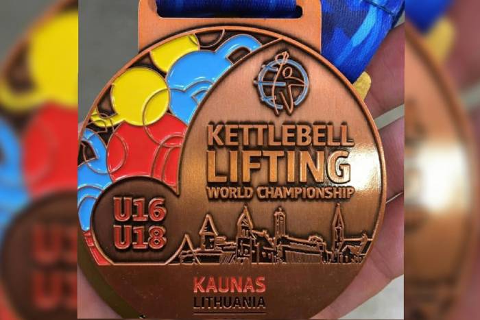 Три астраханских гиревика стали победителями Первенства Мира