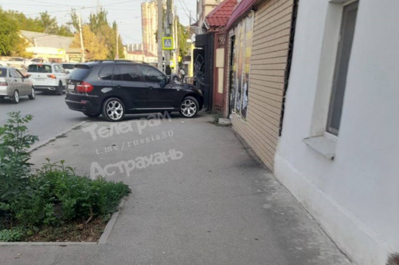 Астраханец поплатился за наглую парковку