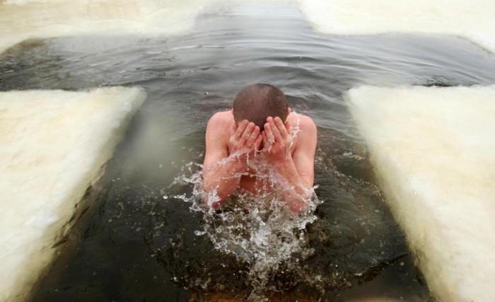 На севере Астраханской области отменили крещенские купания