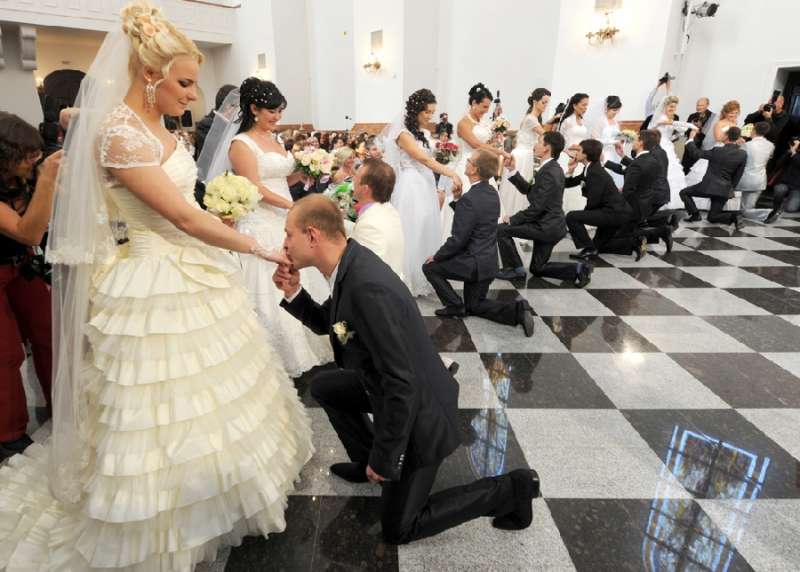 В Астрахани ожидают свадебный бум