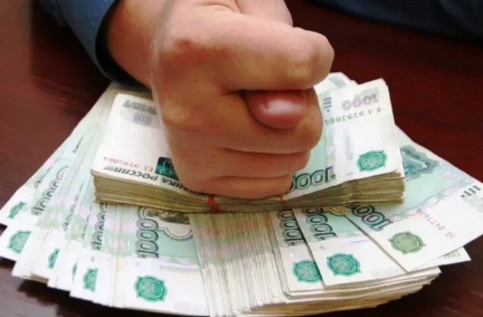 В Астрахани ИП подозревают в невыплате более полугода зарплаты четырем сотрудникам