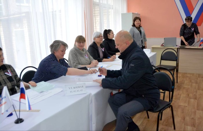 Глава Астрахани Олег Полумордвинов сделал свой выбор на президентских выборах