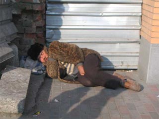 Бездомный астраханец сжег пожилого мужчину, уснувшего на его «месте»