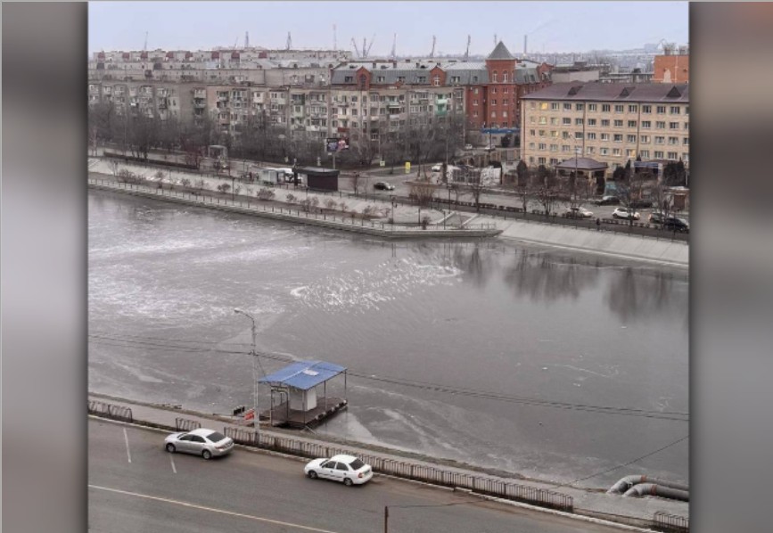 Полиция нашла астраханцев, нарисовавших на затоне большой половой орган 