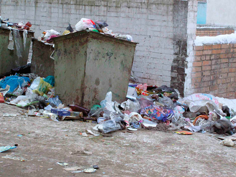 Долги астраханцев за мусор взыщут коллекторы