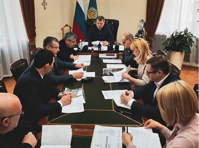 Губернатор Игорь Бабушкин встречается с главами районов: что обсуждают
