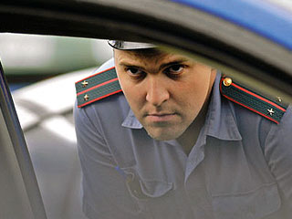 На астраханских дорогах за выходные зафиксировано более 2 тысяч нарушений ПДД