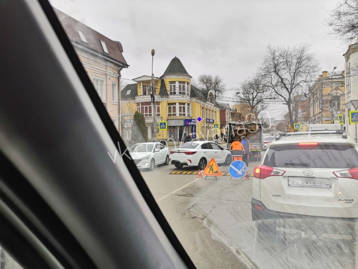 В центре Астрахани на месте установки "лежачего полицейского" произошло ДТП