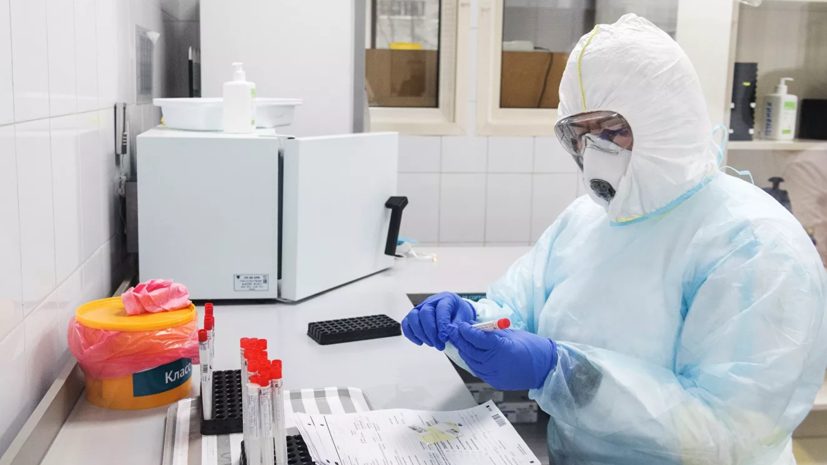 Все хуже и хуже: еще 251 астраханец заразился коронавирусом и 12 скончались