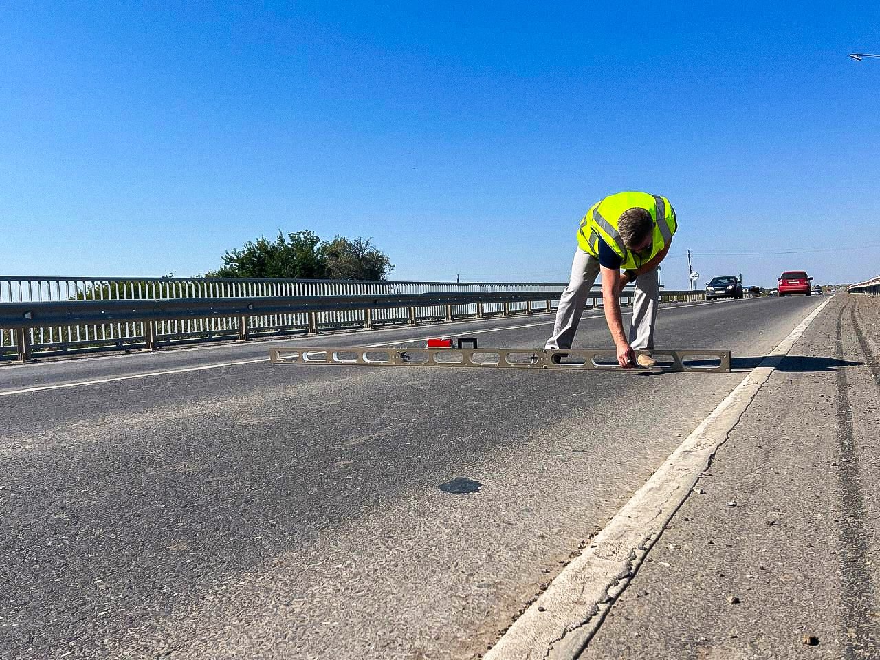 Два астраханских моста проверили на прочность